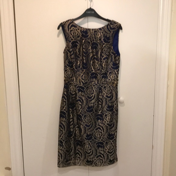 Dress - Picture 2 of 10